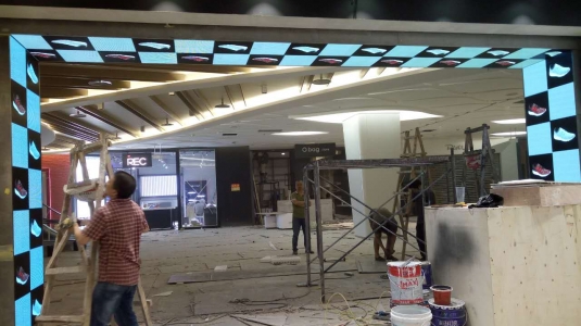 浙江杭州國大城市廣場室內LED顯示屏